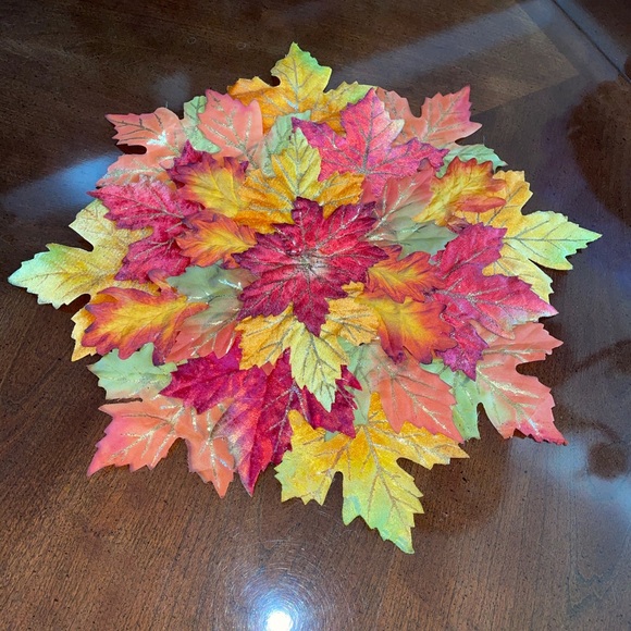 Fall tablescape accent - Picture 2 of 4